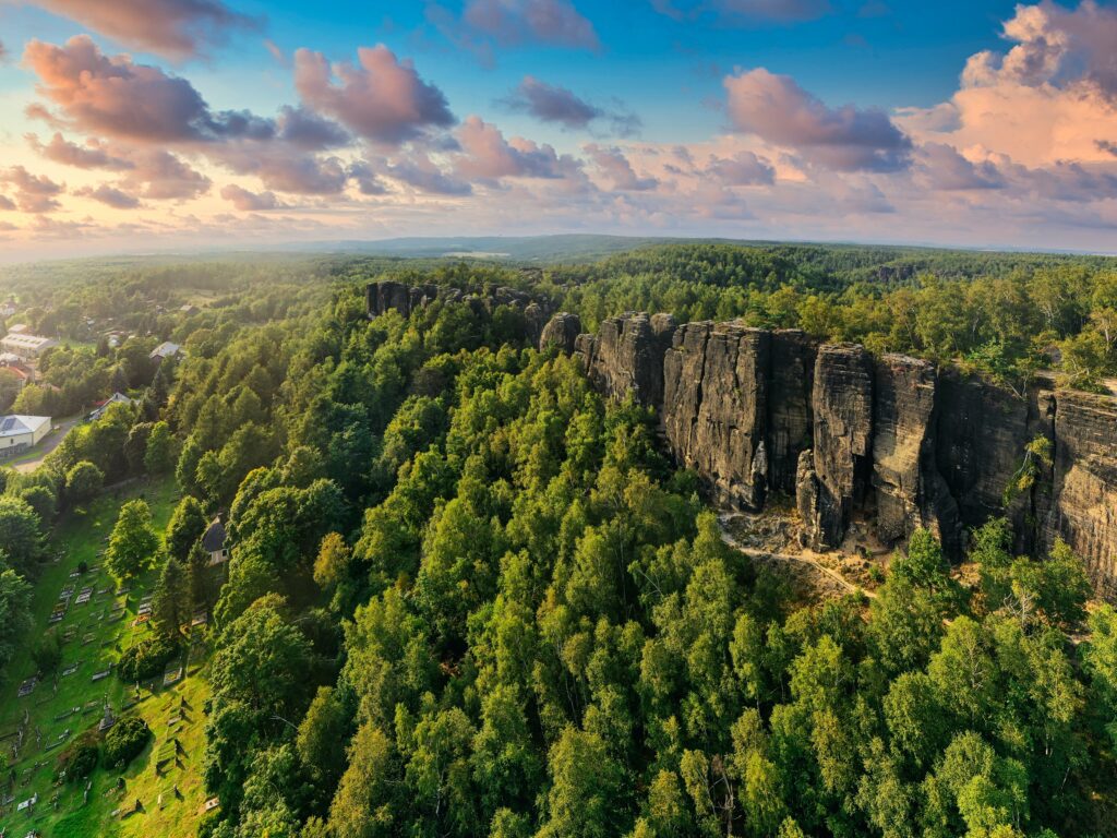 Gigantische Tyssaer Wände in der Böhmischen Schweiz